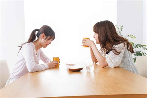 女性 会話 コツ|女性に楽しいと思われる会話の5つのコツ 